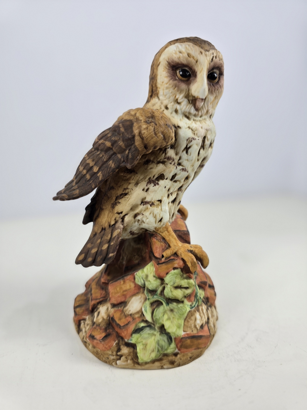 Vintage Flambro Porcelain Owl Music Box Take Me Home Country Roads Figurine